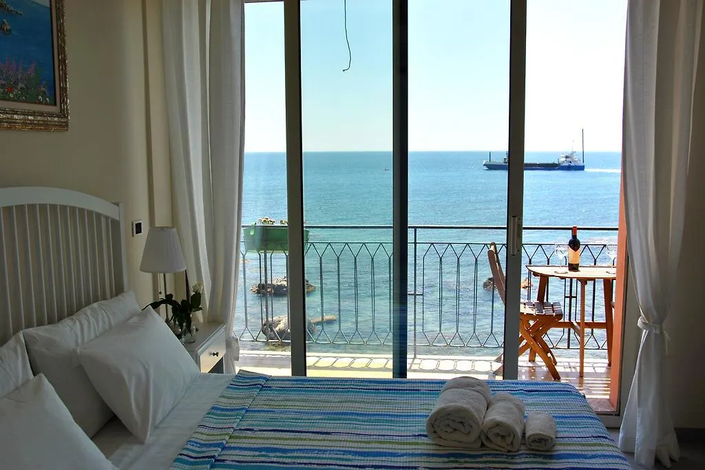 Appartement Taorminaxos Wonderful Seaview à Giardini-Naxos